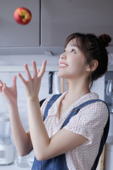 动漫美女打扑克